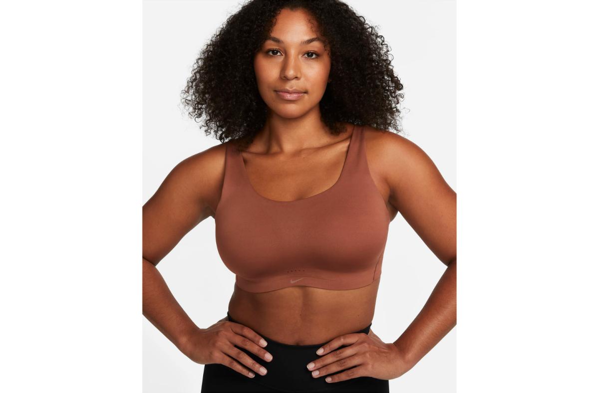 Nike-Alate-Coverage